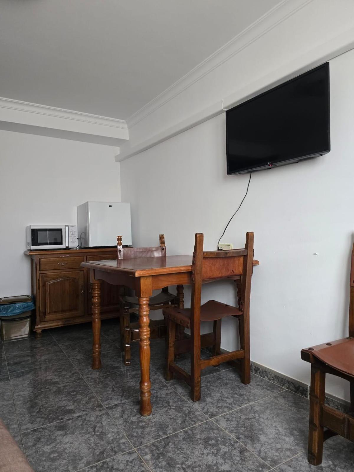 Oran 3 * Castril